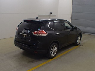 2015 NISSAN X-TRAIL